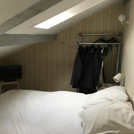 Charmante Petite Maison Typique Royan Juillet Location Minimum 7 Jours Pas De Court Sejour Saint-Georges-de-Didonne Exterior foto